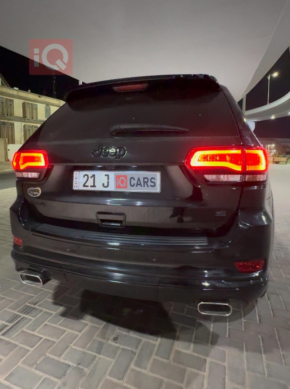 جیپ گراند شیرۆکی